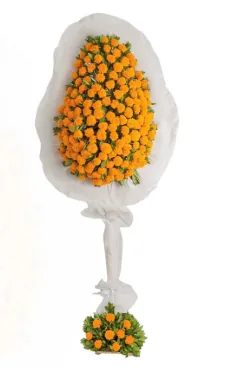 Yellow Zinnia Single Standing Wreath